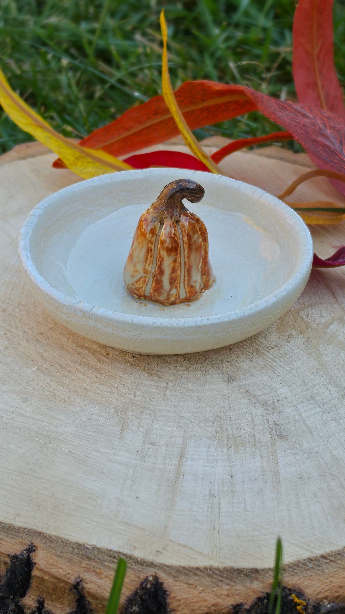 Cream Ring Dish with Pumpkin